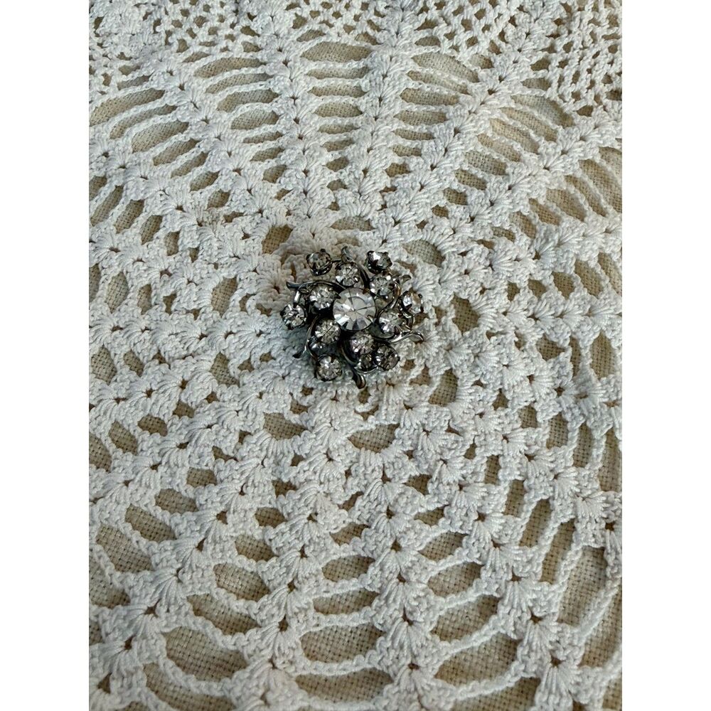 Vintage 1950s Clear Rhinestone Domed Starburst Brooch Pin Silver Tone